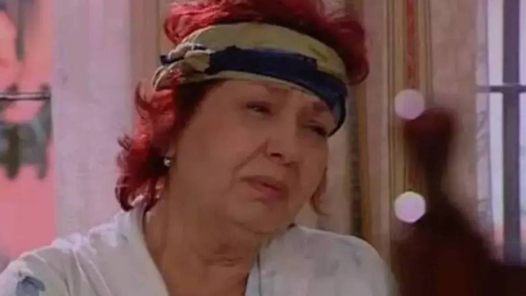 Yaprak Dökümü'nün Hayriye'siydi... Güven Hokna'nın son hali herkesi şaşkına çevirdi! Aman tadımız kaçmasın Ali Rıza Bey 3